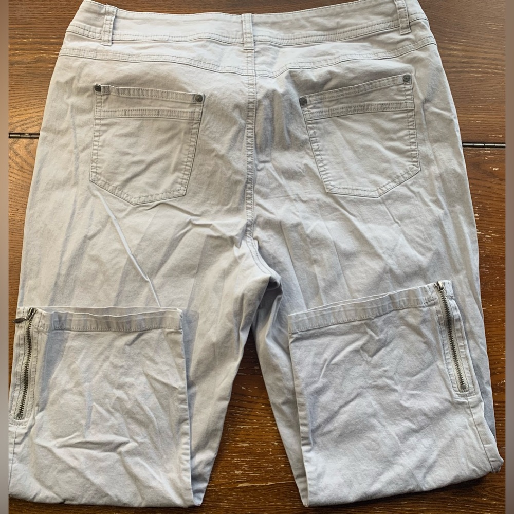TRIBAL Capris Size 12